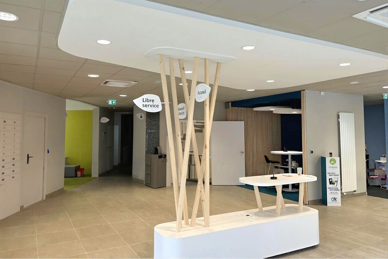 Agence bancaire agencement crédit agricole par amci à dinan